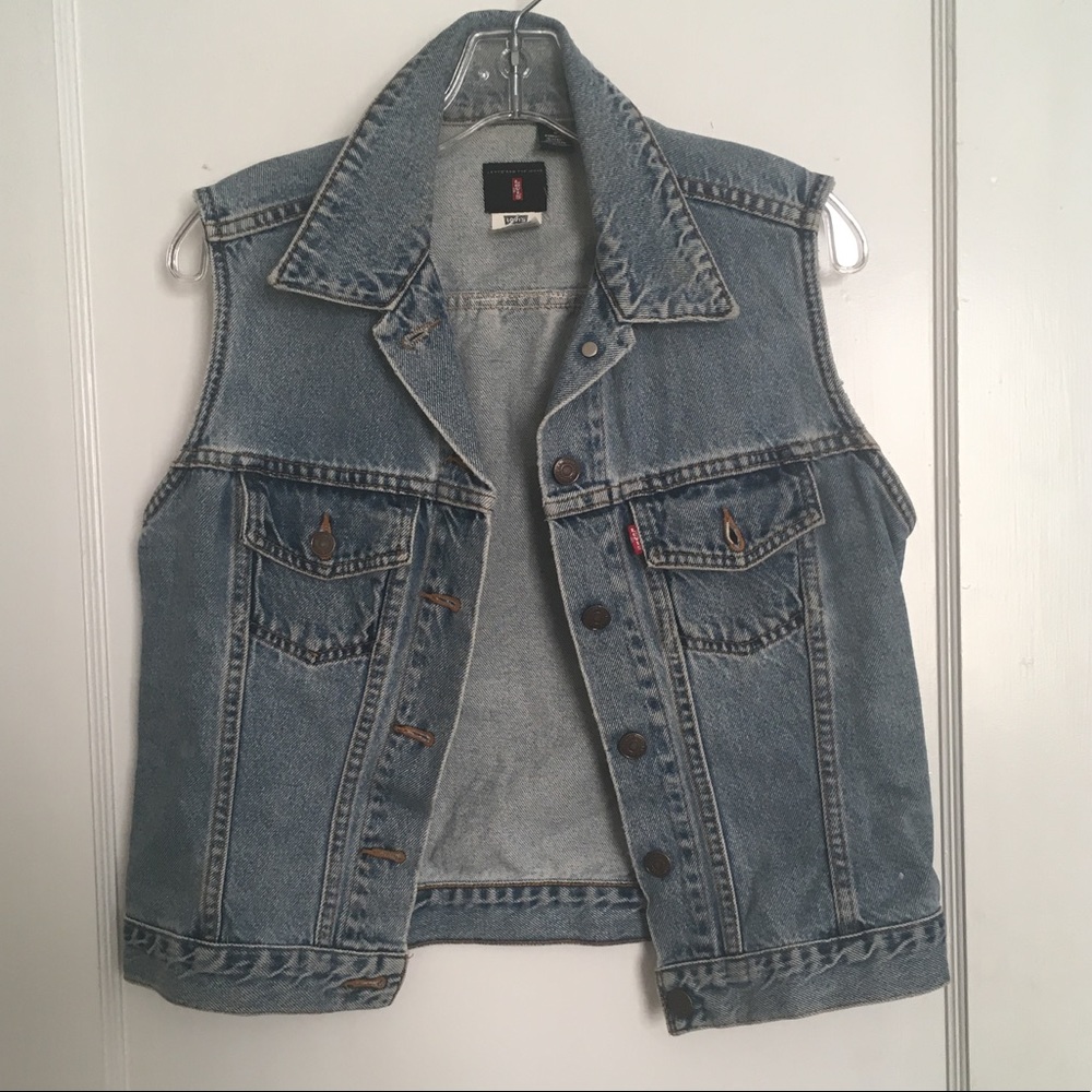 VINTAGE LEVI'S DENIM VEST - Picture 2 of 8